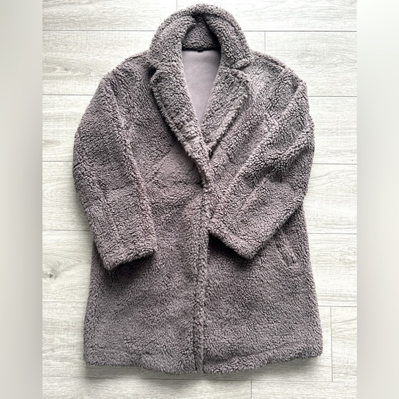 Uniqlo: PILE-LINED FLEECE TAILORED COAT - Picture 1 of 11